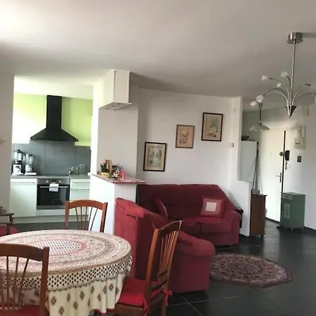 Apartment Evasion Balneaire A Proximite De La Gare Et Du Polygone